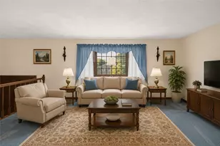 18 Fawn Ln, West Warwick, RI 02893 - Photo 3