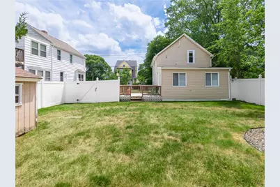 45 Van Zandt Avenue, Warwick, RI 02889 - Photo 21