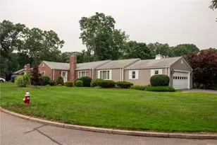 90 Frontier Rd, Warwick, RI 02889 - Photo 27