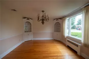 90 Frontier Rd, Warwick, RI 02889 - Photo 17