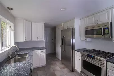 90 Frontier Road, Warwick, RI 02889 - Photo 9