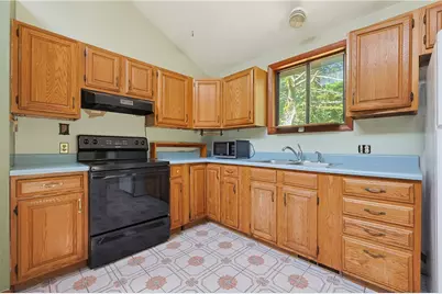 35 Dawn Lane, Richmond, RI 02894 - Photo 15