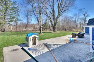 499 Seven Mile Rd, Cranston, RI 02831 - Photo 47