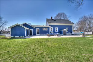 499 Seven Mile Rd, Cranston, RI 02831 - Photo 45