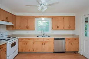 94 Ferreira Terrace, Portsmouth, RI 02871 - Photo 21