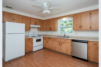 94 Ferreira Terrace, Portsmouth, RI 02871 - Photo 19