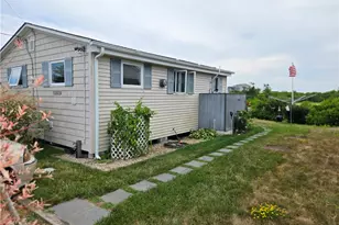 725 Succotash Rd, South Kingstown, RI 02879 - Photo 3