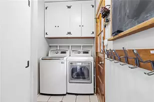79 Wheeler Ave, Cranston, RI 02905 - Photo 21