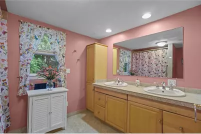 1304 New London Avenue, Cranston, RI 02920 - Photo 19
