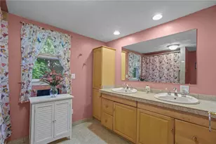 1304 New London Ave, Cranston, RI 02920 - Photo 19