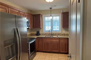 3808 Village Green Cir, Coventry, RI 02816 - Photo 13