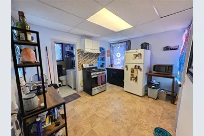 422 East Avenue, Pawtucket, RI 02860 - Photo 7