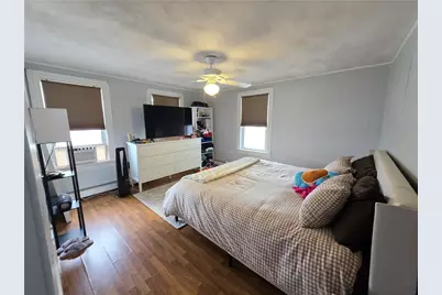 422 East Avenue, Pawtucket, RI 02860 - Photo 17