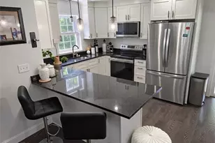 24 Walsh St, Providence, RI 02909 - Photo 9