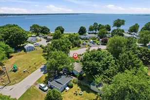 286 Namquid Dr, Warwick, RI 02888 - Photo 43