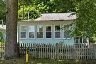 286 Namquid Dr, Warwick, RI 02888 - Photo 31