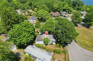 286 Namquid Dr, Warwick, RI 02888 - Photo 31