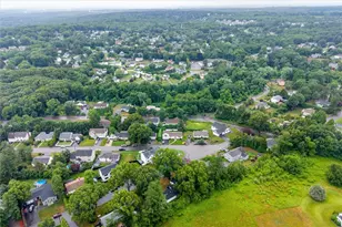 95 Priscilla Dr, Cranston, RI 02921 - Photo 33