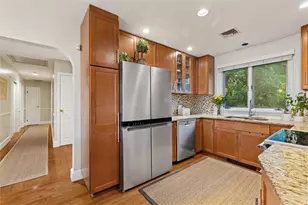 95 Priscilla Dr, Cranston, RI 02921 - Photo 13
