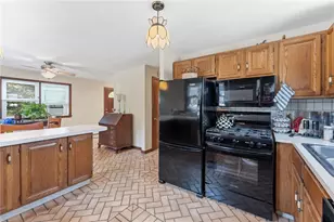 57 N View Ave, Cranston, RI 02920 - Photo 7
