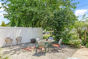 33 Malbone St, Providence, RI 02908 - Photo 31