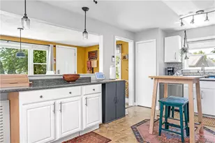 33 Malbone St, Providence, RI 02908 - Photo 13