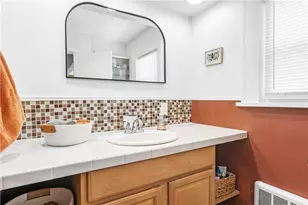 33 Malbone St, Providence, RI 02908 - Photo 21