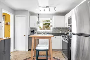 33 Malbone St, Providence, RI 02908 - Photo 9