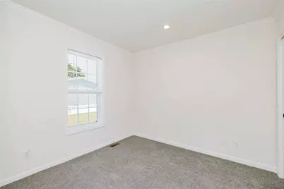 1346 Newport Avenue, Attleboro, MA 02703 - Photo 13