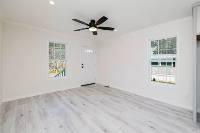 1346 Newport Avenue, Attleboro, MA 02703 - Photo 11