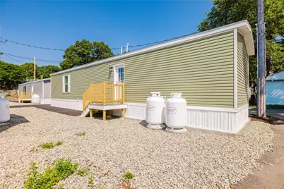 1346 Newport Avenue, Attleboro, MA 02703 - Photo 27