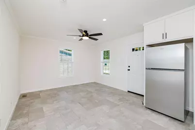 1346 Newport Avenue, Attleboro, MA 02703 - Photo 7