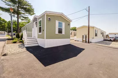 1346 Newport Avenue, Attleboro, MA 02703 - Photo 3