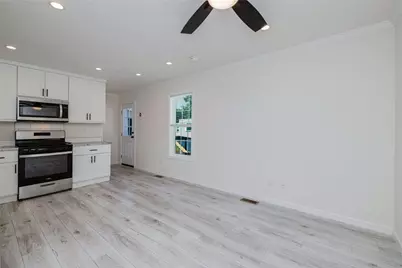 1346 Newport Avenue, Attleboro, MA 02703 - Photo 7