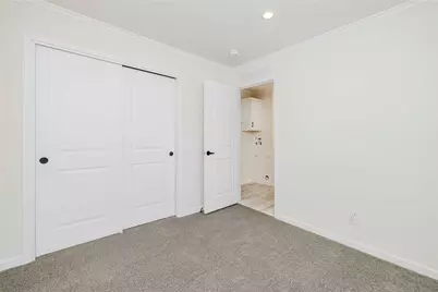 1346 Newport Avenue, Attleboro, MA 02703 - Photo 17