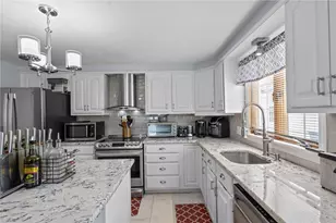 74 Youngs Ave, West Warwick, RI 02893 - Photo 5