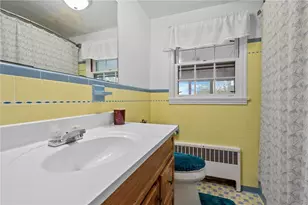 74 Youngs Ave, West Warwick, RI 02893 - Photo 15
