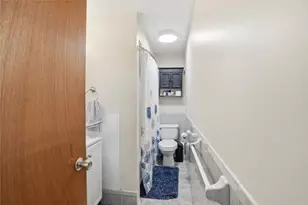 207 Glen Dr, Warwick, RI 02889 - Photo 7