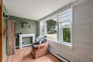 16 Allard St, Warwick, RI 02889 - Photo 17