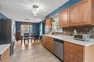 16 Allard St, Warwick, RI 02889 - Photo 19