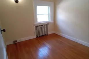 362 Lloyd Ave, Providence, RI 02906 - Photo 9