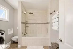 419 Broadway, Newport, RI 02840 - Photo 23