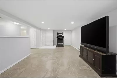 178 Halsey Road, Woonsocket, RI 02895 - Photo 27