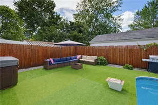 178 Halsey Rd, Woonsocket, RI 02895 - Photo 7