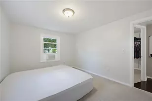 178 Halsey Rd, Woonsocket, RI 02895 - Photo 21