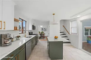 59 Central Ave, North Providence, RI 02911 - Photo 17