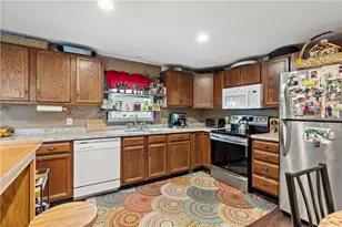 301 Bulgarmarsh Rd, Tiverton, RI 02878 - Photo 3
