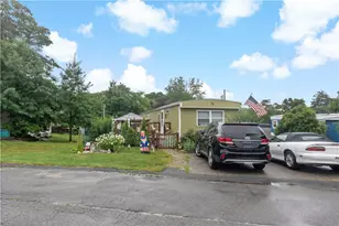 301 Bulgarmarsh Rd, Tiverton, RI 02878 - Photo 1
