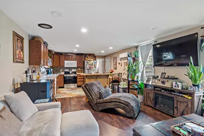 301 Bulgarmarsh Road, Tiverton, RI 02878 - Photo 7