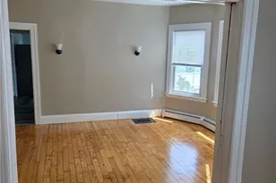 140 Larch St, Providence, RI 02906 - Photo 5